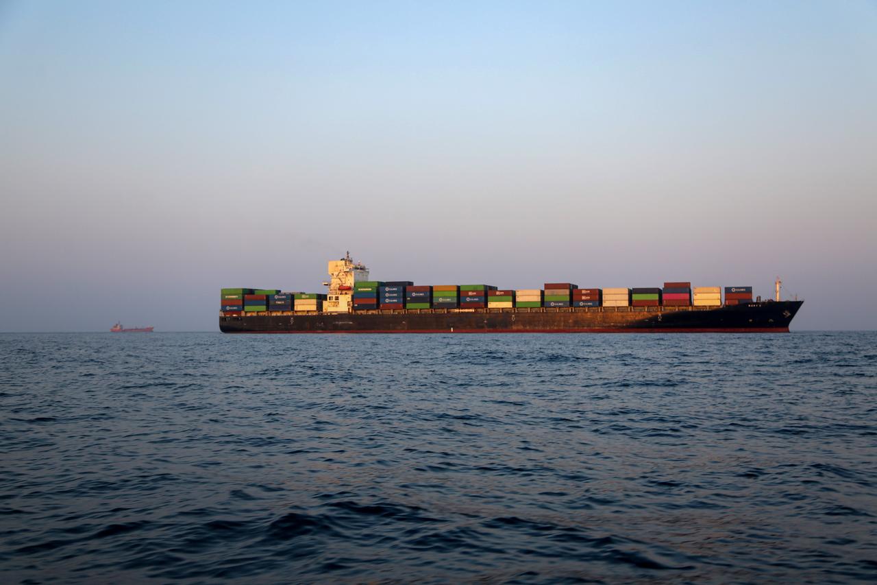 Hormuz shipping traffic remains subdued as vessel transits fall