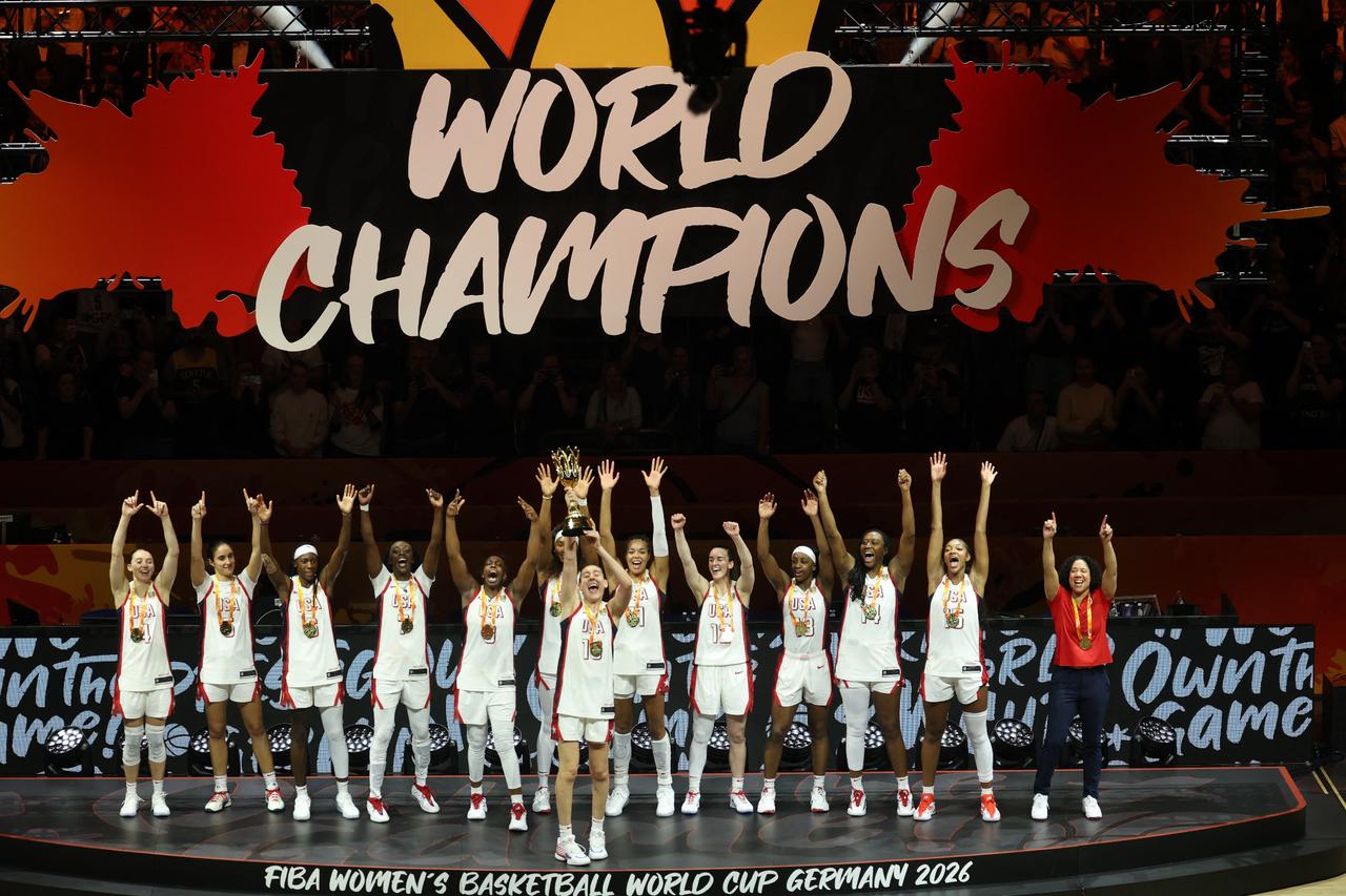 USA rallies past France 97-79 to win 5th straight FIBA Women's Basketball World Cup title