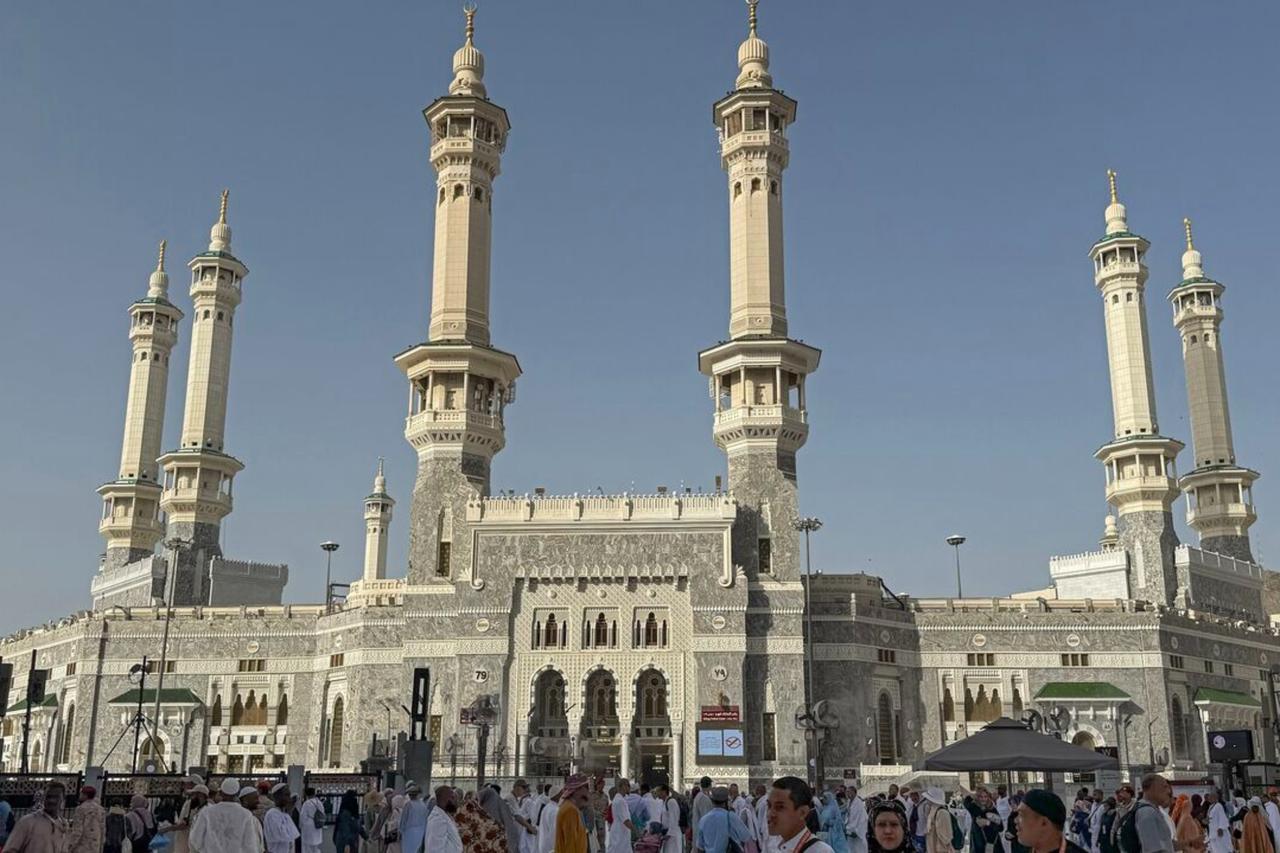 Saudi Arabia issues emergency alerts over 'potential danger' in Mecca