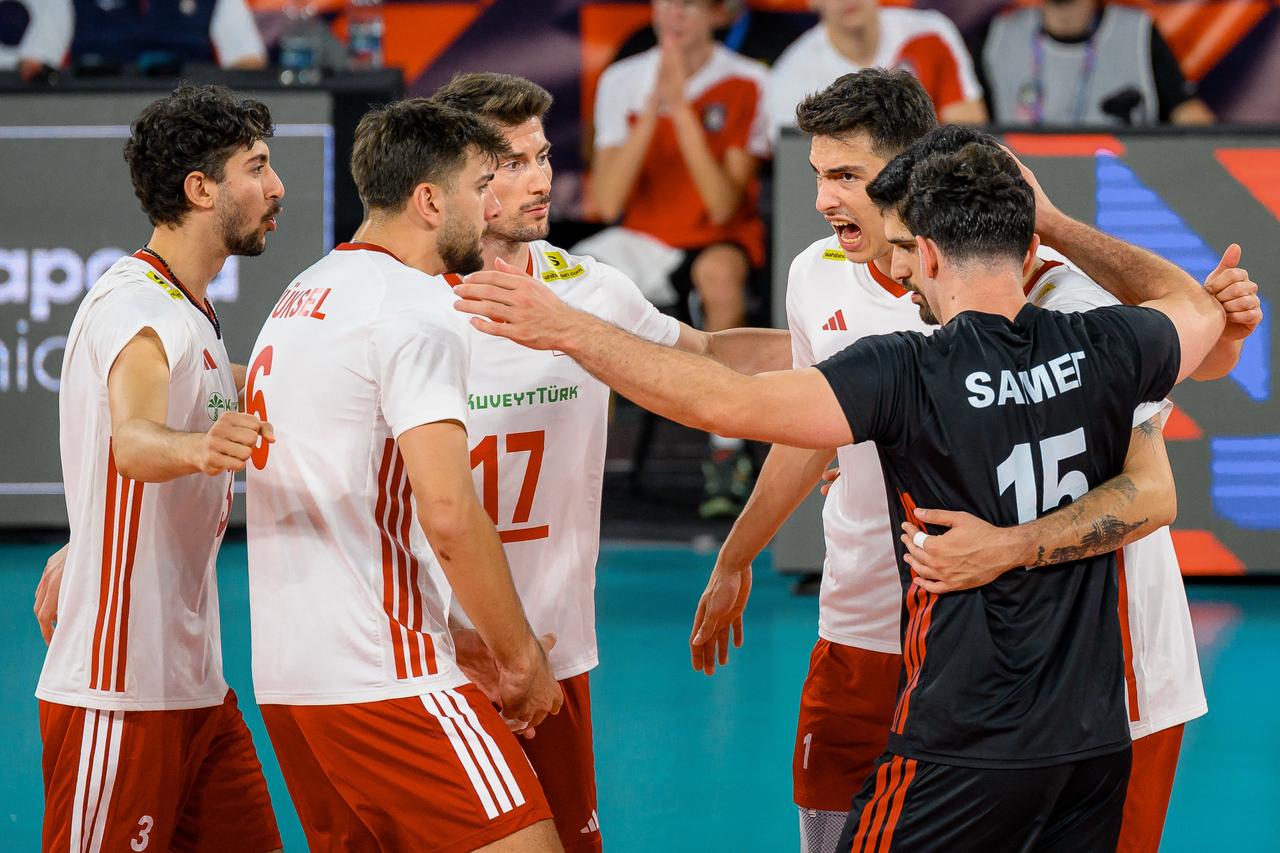 Türkiye meets Latvia in EuroVolley last-16 decider Image