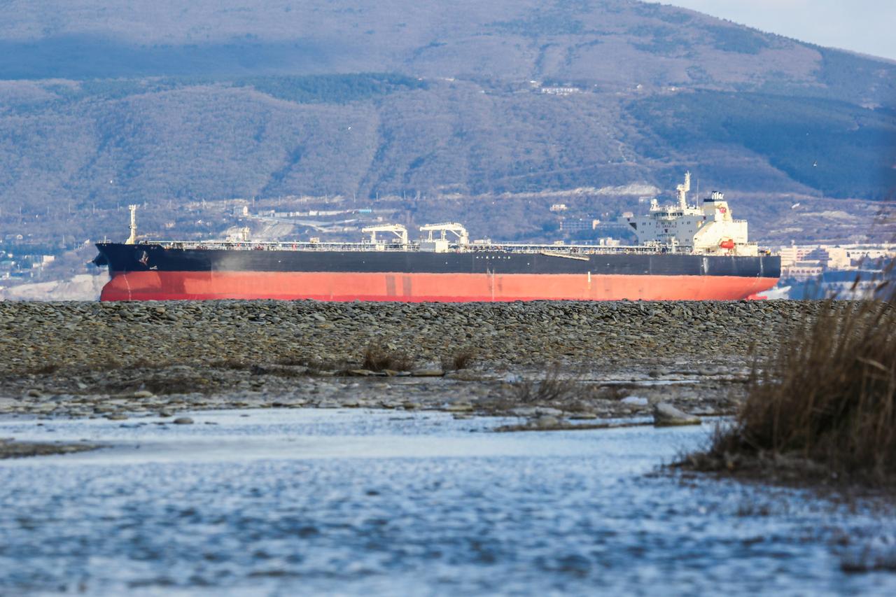 Türkiye’s energy shipments sink in volume but import bill surges in July