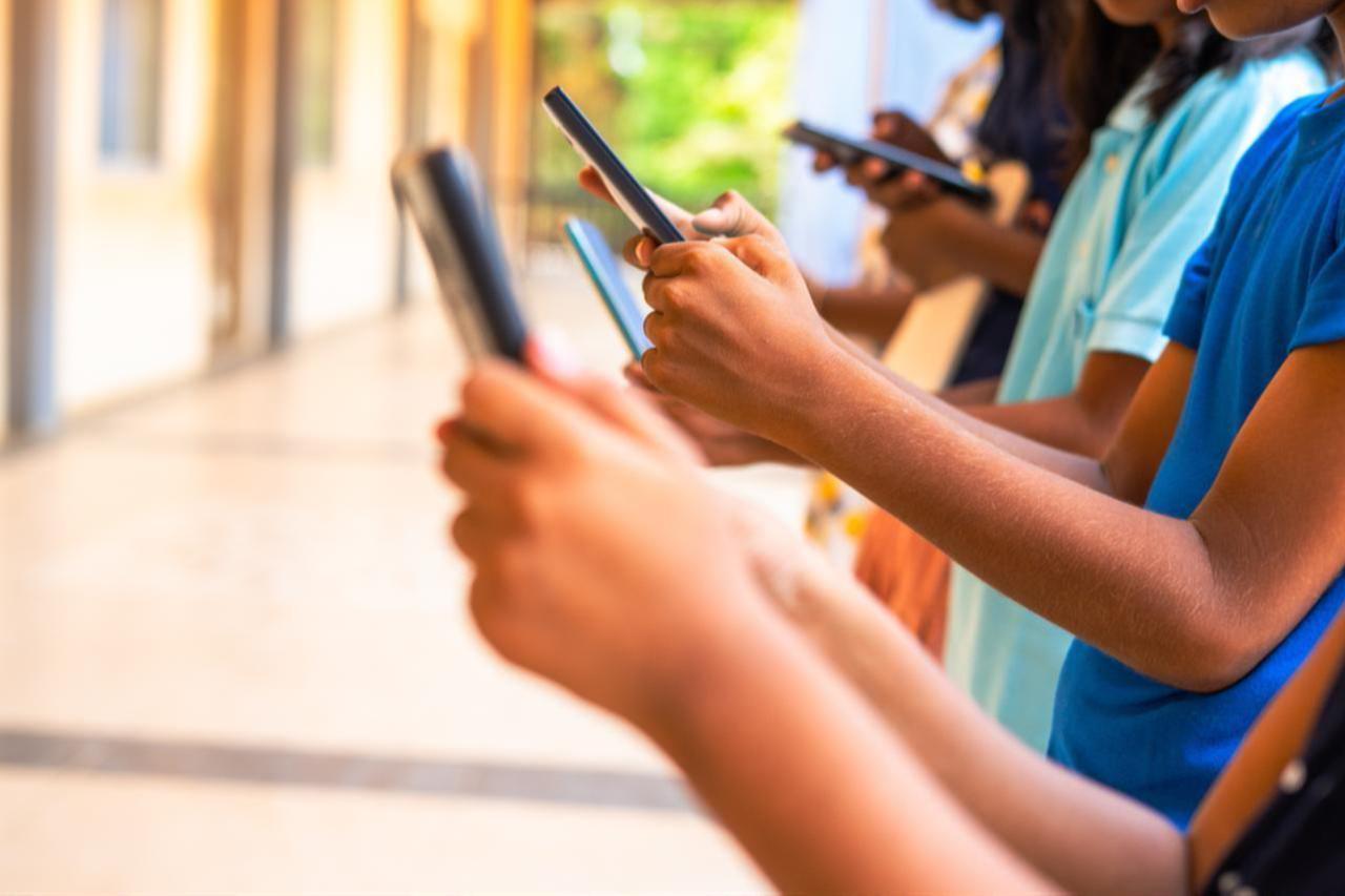 EU moves to set social media age limits for minors