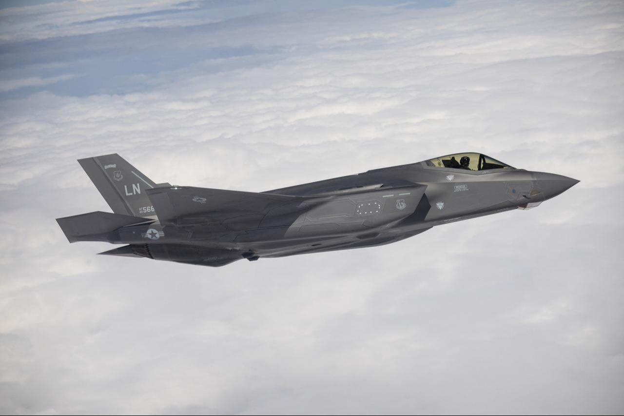 This photograph shows an US stealth multirole combat aircraft Lockheed Martin F-35 waiting for an aerial refueling, while he participates in the "Ramstein Flag 2024" exercise, date and time undisclosed. (AFP Photo)