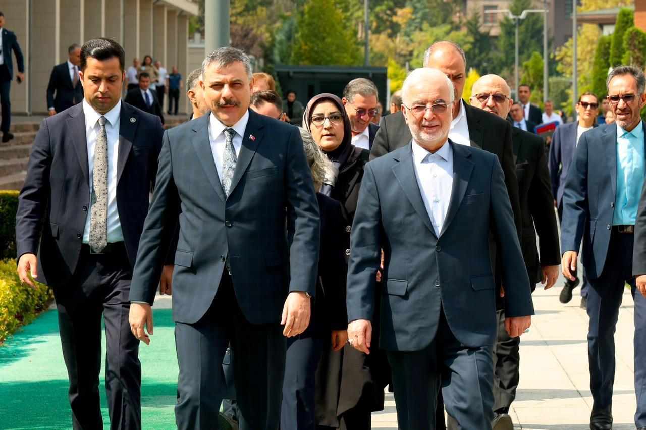 Turkish Interior Minister Mustafa Ciftci (L) with his Iranian counterpart, Eskandar Momeni, in Ankara, Türkiye, on Sept. 16, 2026. (AA Photo)