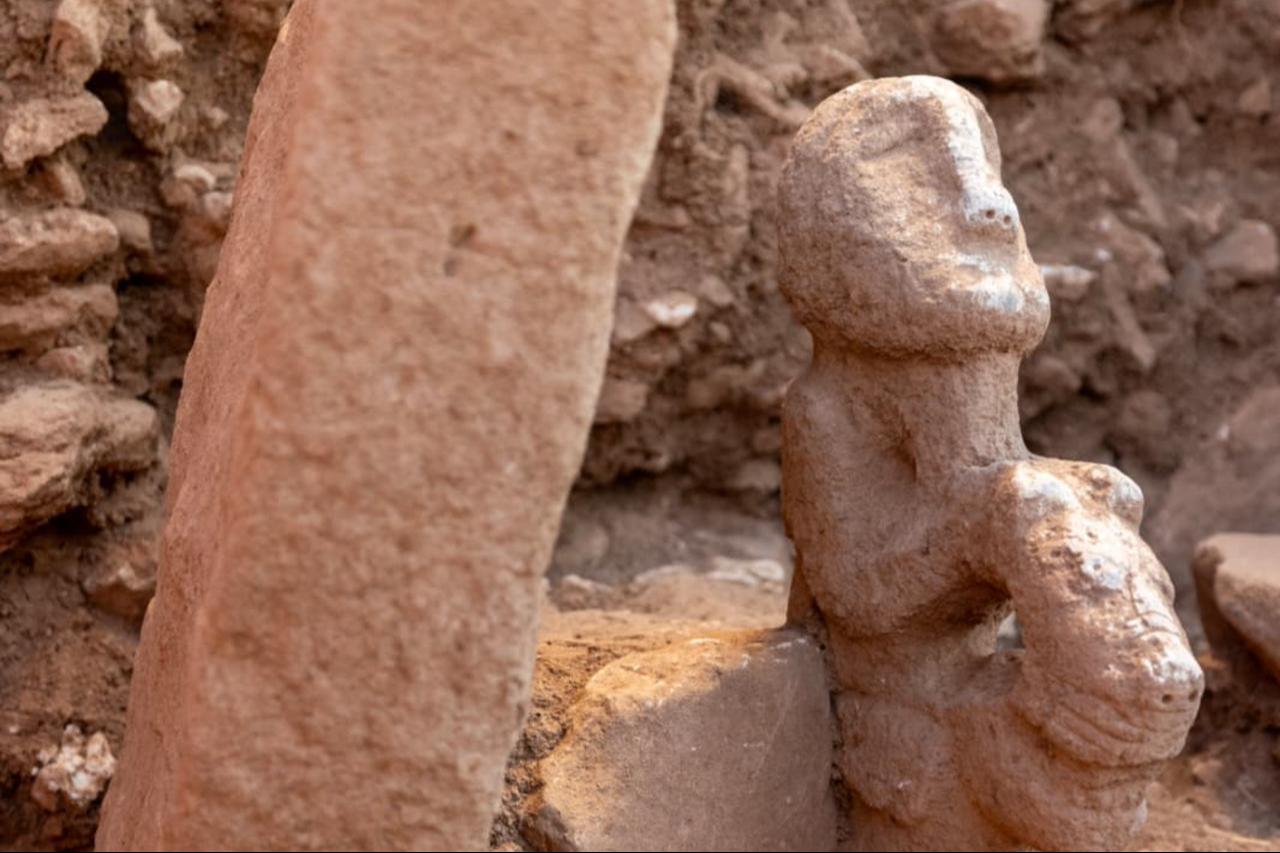 The 11,000-year-old composite statue that was discovered at Karahantepe. (AA Photo)