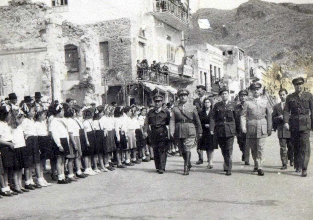 British officers take part in a ceremony on the island of Kalymnos marking the handover of the Dodecanese to Greece. (Photo via Keep Talking Greek)