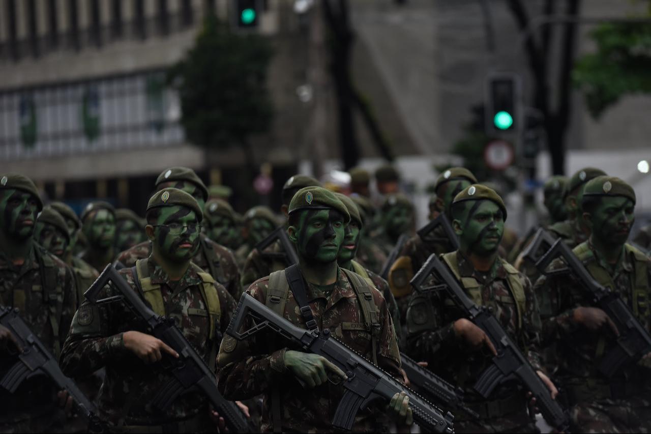 Brazil’s Independence Day Parade takes place along President Vargas Avenue in downtown Rio de Janeiro, Brazil, on September 7, 2026, featuring military personnel. (AA Photo)