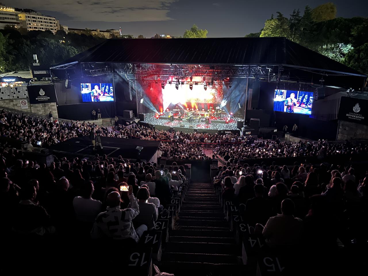 Music fans watch Gipsy Kings perform during their "Historia 2026 Tour" concert at Harbiye Cemil Topuzlu Open-Air Theatre in Istanbul. (AA Photo)