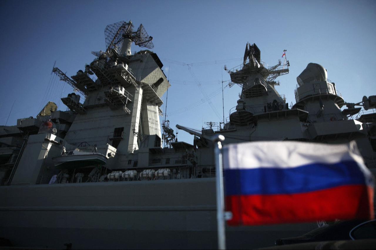 The Russian nuclear-powered battlecruiser Pyotr Velikiy (Peter the Great) docked at the port of Limassol, Cyprus, in the Mediterranean Sea on February 12, 2014. (AFP Photo)