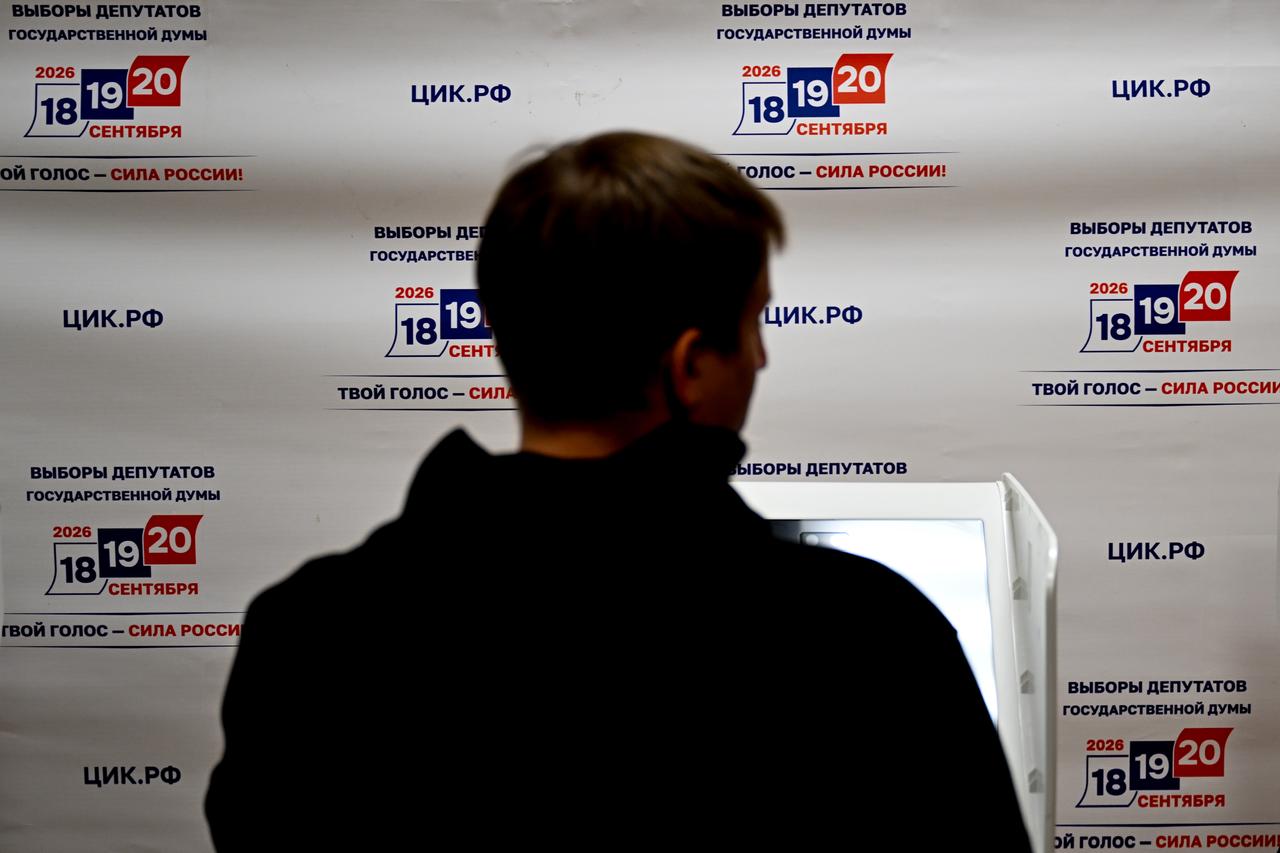 Russians vote as Ukraine war drags on, Moscow reports election cyberattack Image