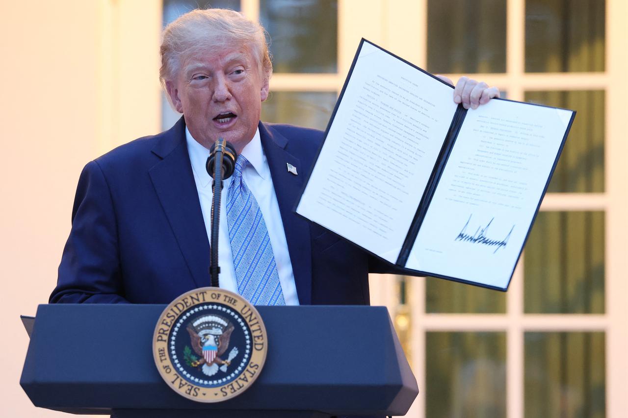 Trump signs broad Russia sanctions bill into law