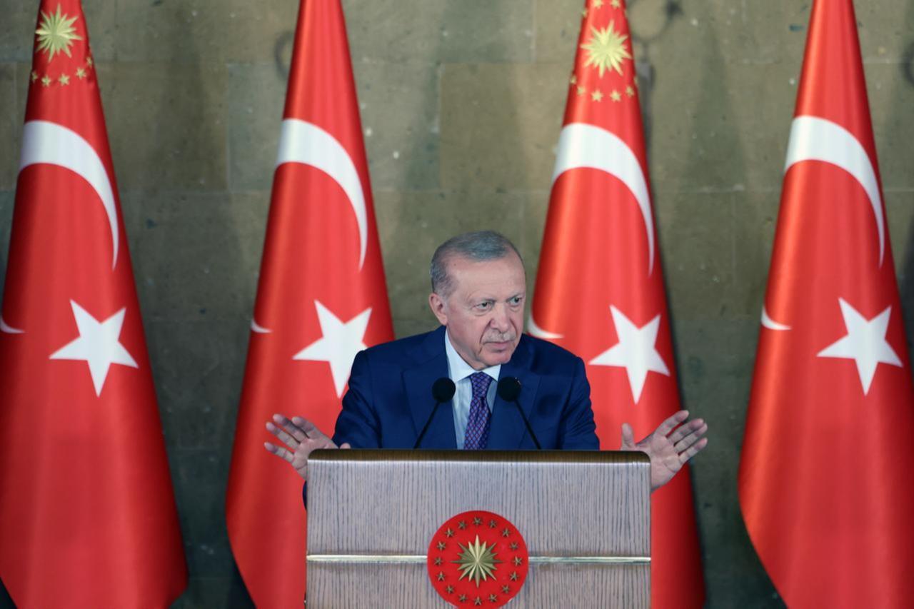 Erdogan warns Greece over islands, says 'history is a good guide'