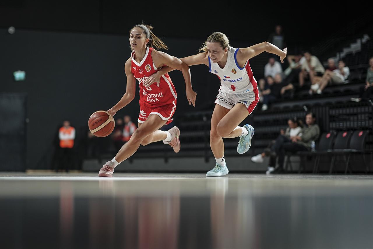 Türkiye and Czechia women’s national basketball players compete during a preparation match, Istanbul, Türkiye, Aug. 23, 2026. (AA Photo)