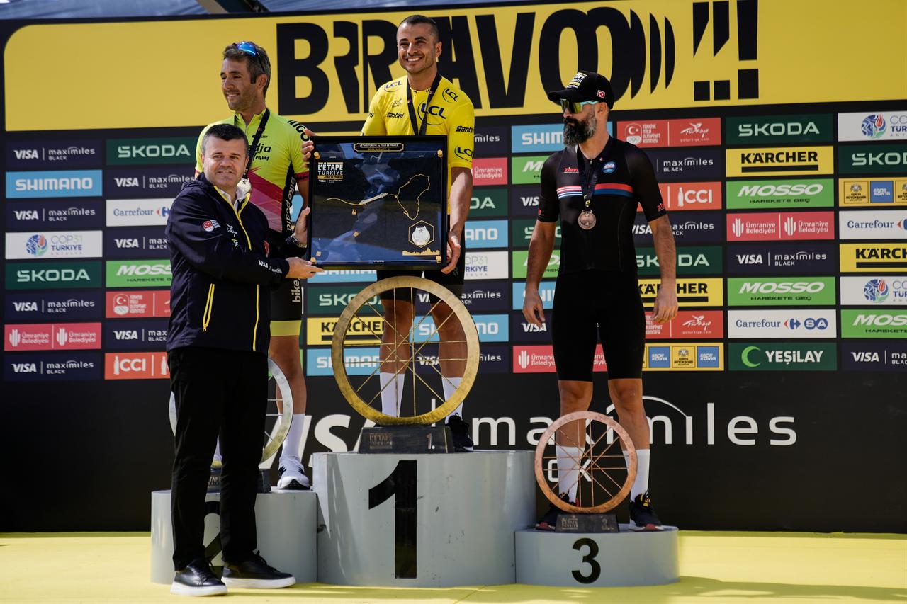The top finishers celebrate on the podium after the long-course event at L'Etape Türkiye by Tour de France in Istanbul.(AA Photo)