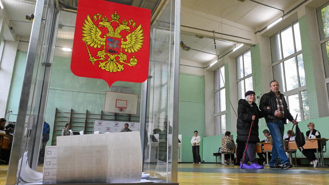 Russians vote in final day of parliamentary elections