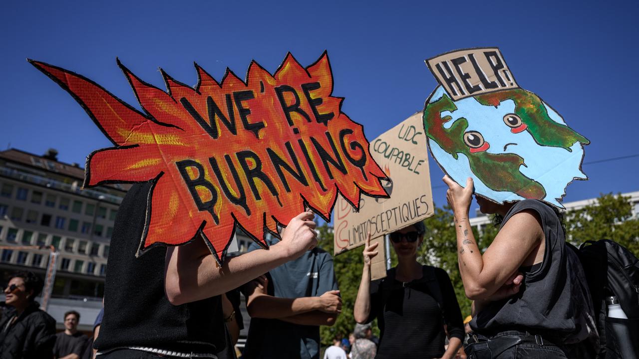 Swiss protesters demand climate action in Geneva, Lausanne marches