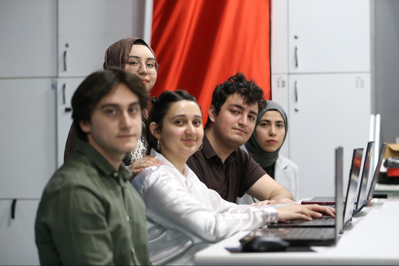 Students at Bursa Technical University (BTU) poses in a classroom (AA Photo)