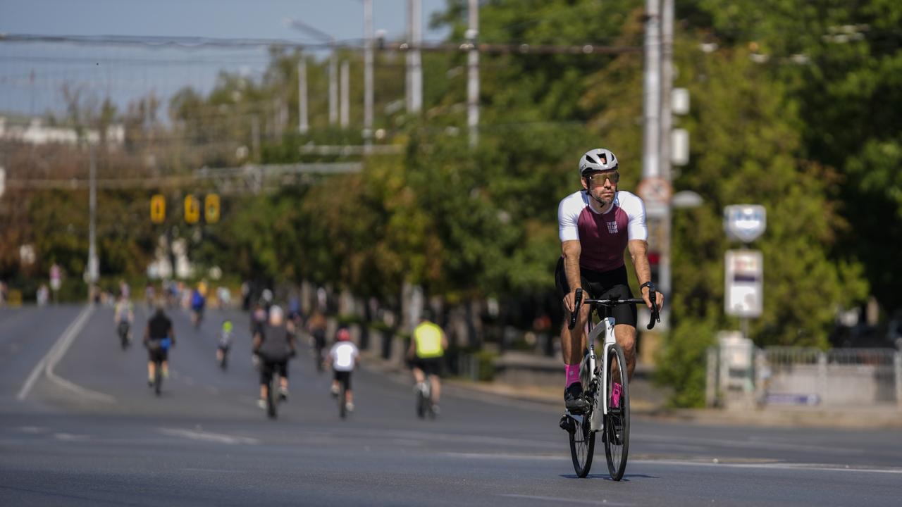Sofia turns busy boulevard over to cyclists for a day Image