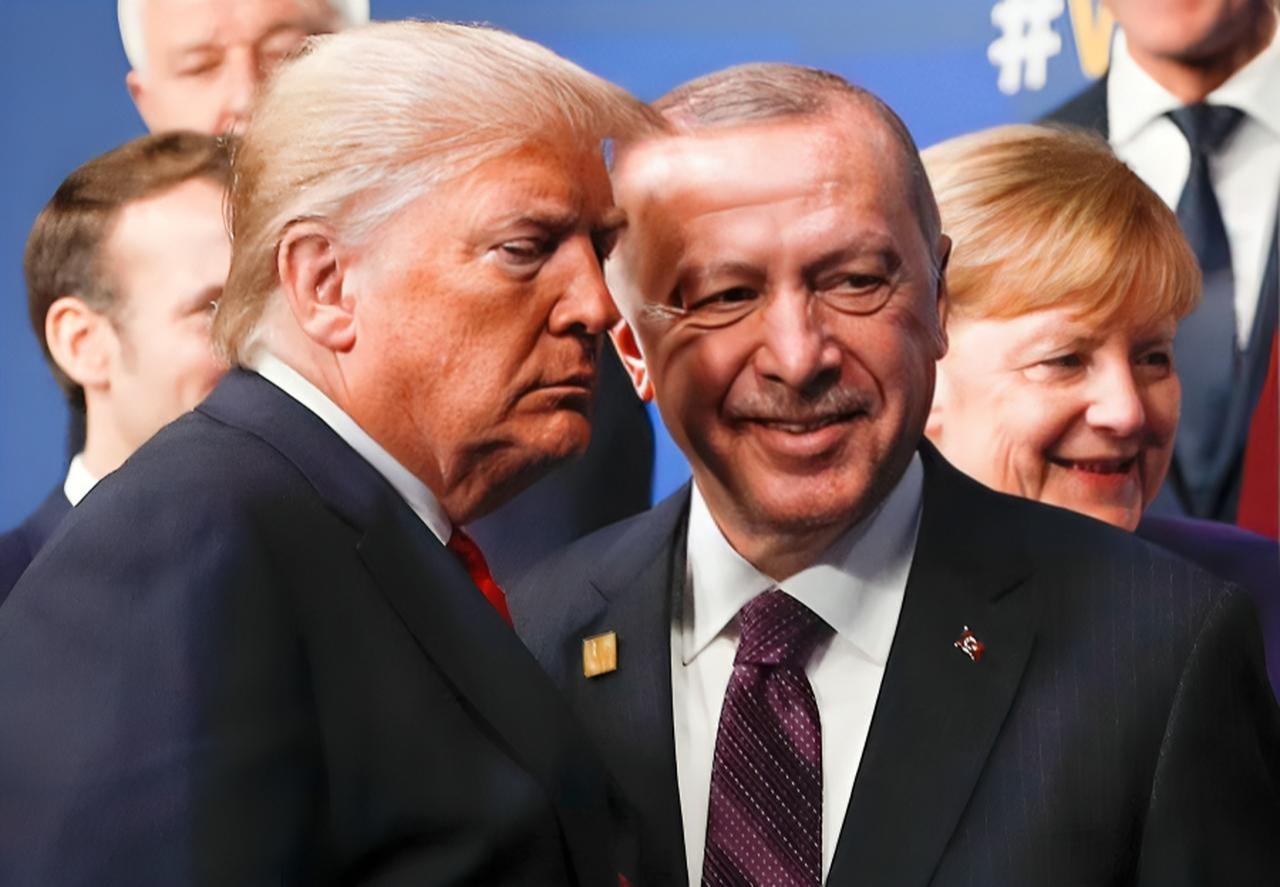 U.S. President Donald Trump (L) and President Recep Tayyip Erdogan (R) leave the stage after the family photo to head to the plenary session at the NATO summit at the Grove hotel in Watford, London, UK, December 4, 2019. (AFP Photo)