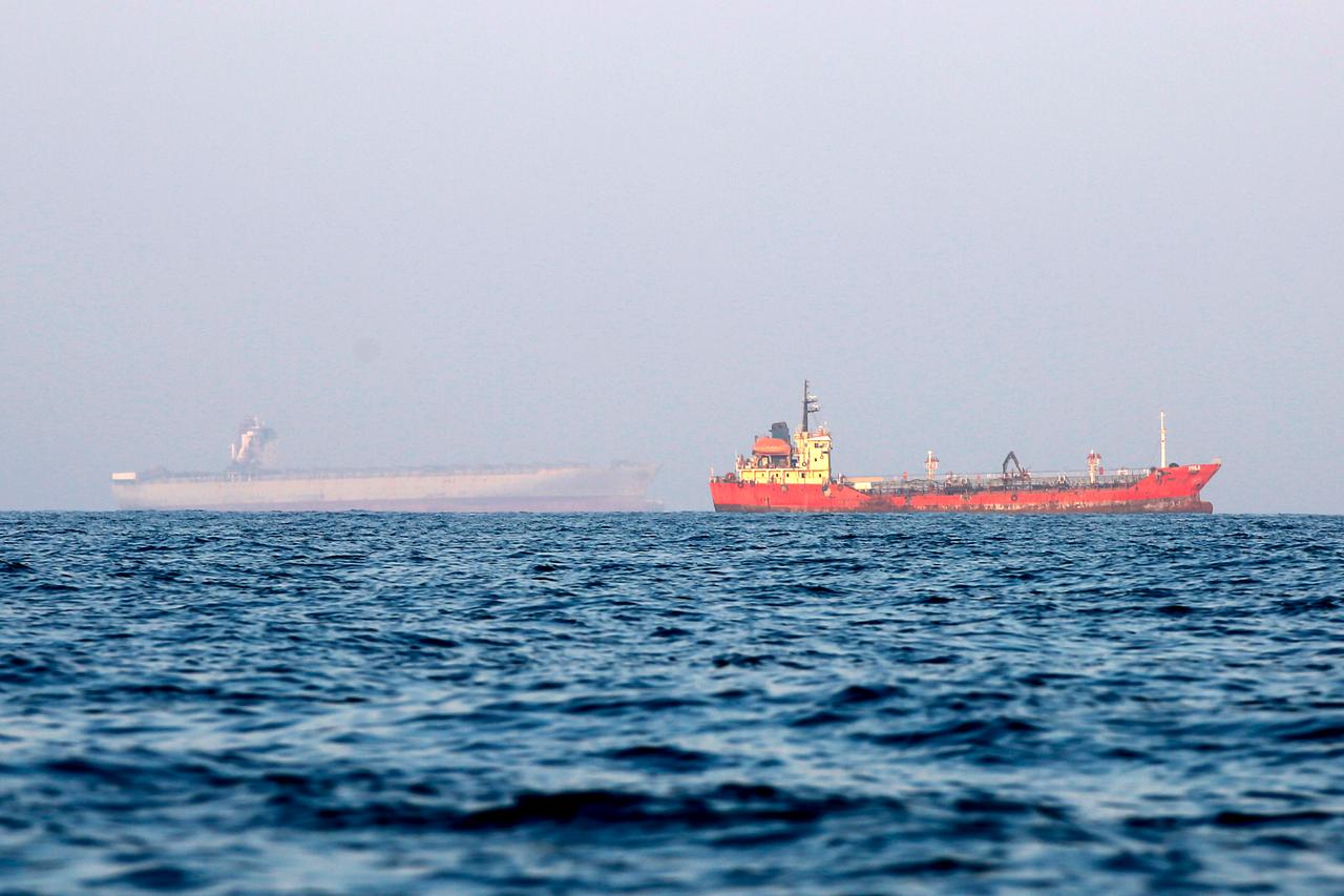 Iran offers to reopen Hormuz within days if US eases pressure