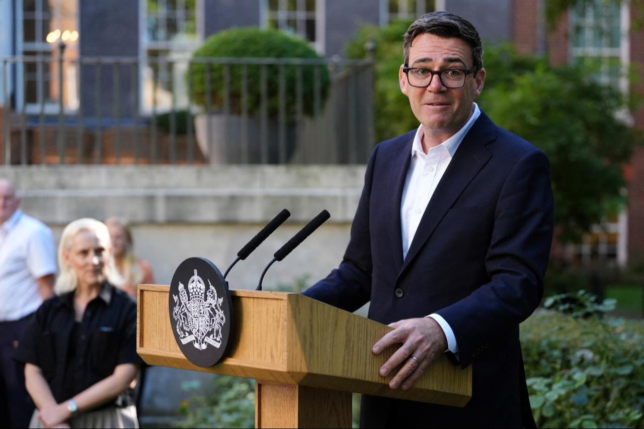 Britain's Prime Minister Andy Burnham gives a speech during a reception for first responders at Downing Street in central London on September 21, 2026. (AFP Photo)