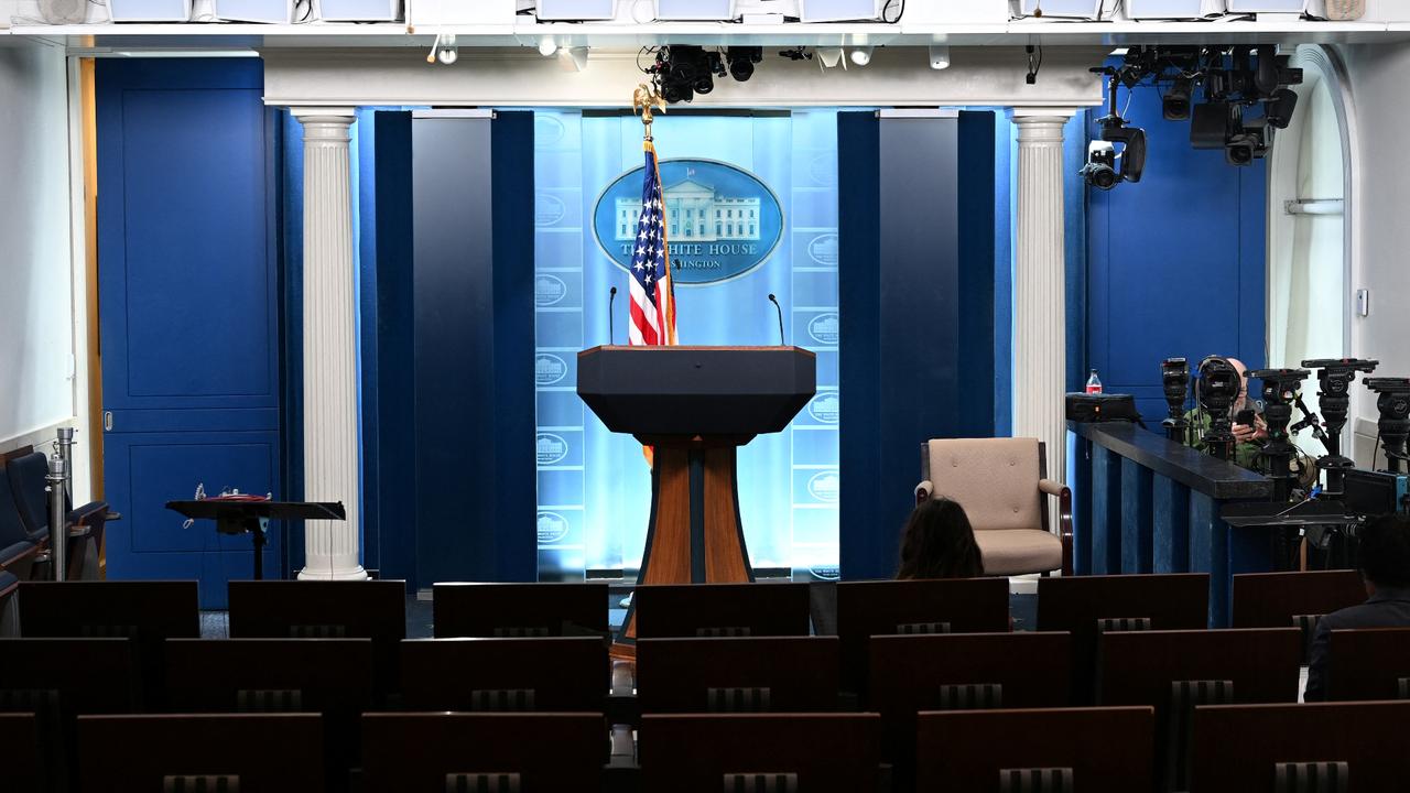US networks boycott White House coverage after Trump bans outlets Image