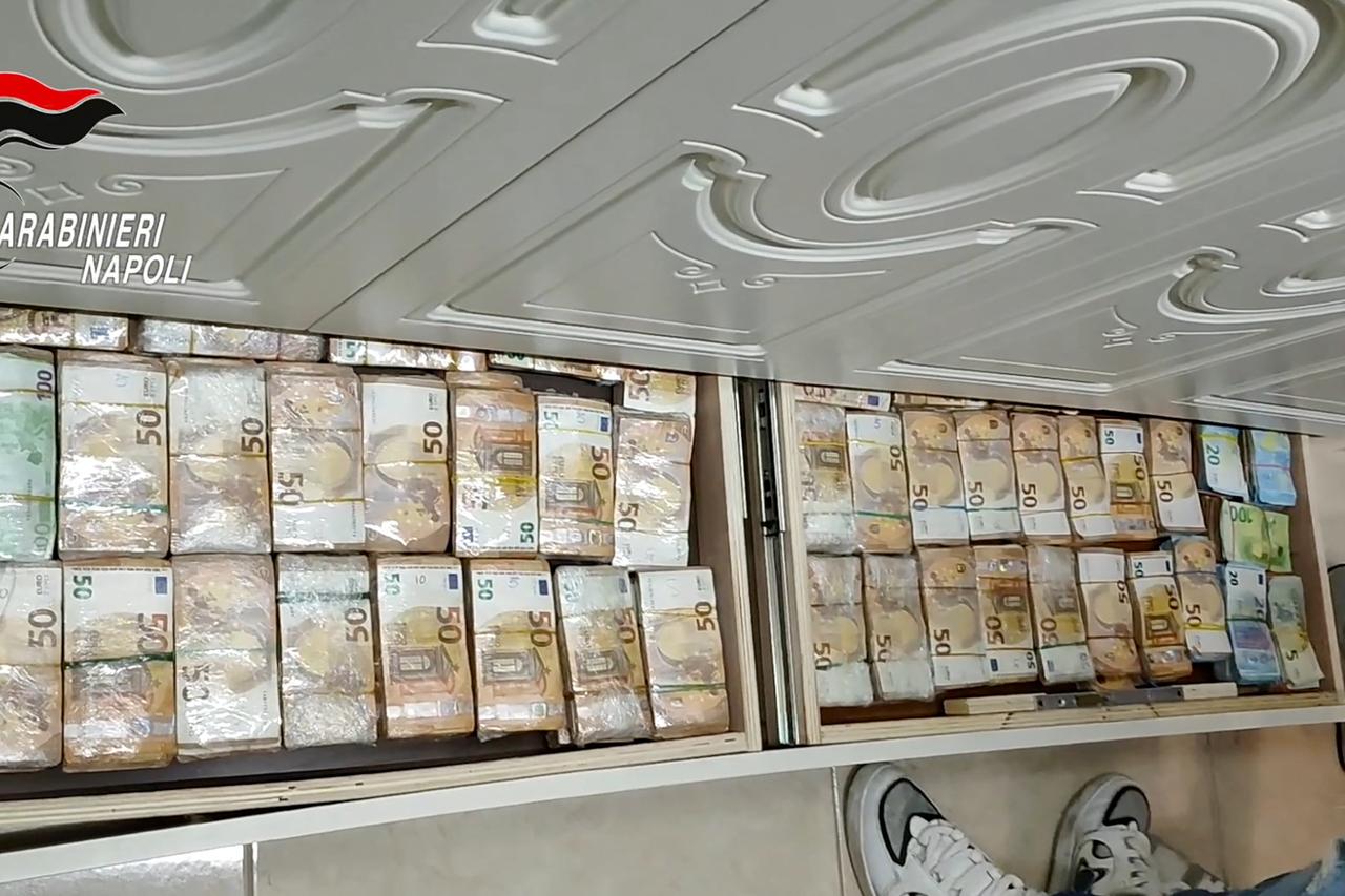 Italian police find €3M inside walls of alleged Italian drug lord's home