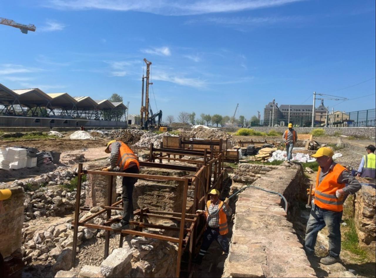 Workers carry out archaeological and restoration work at the Haydarpasa site in Istanbul. (Photo via Culture and Tourism Ministry)