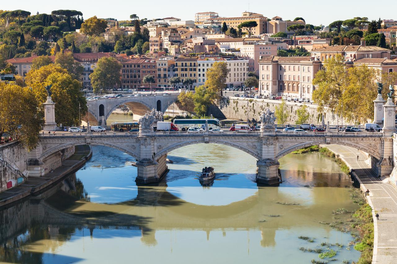 Rome plans to make River Tiber swimmable again by 2032 Image