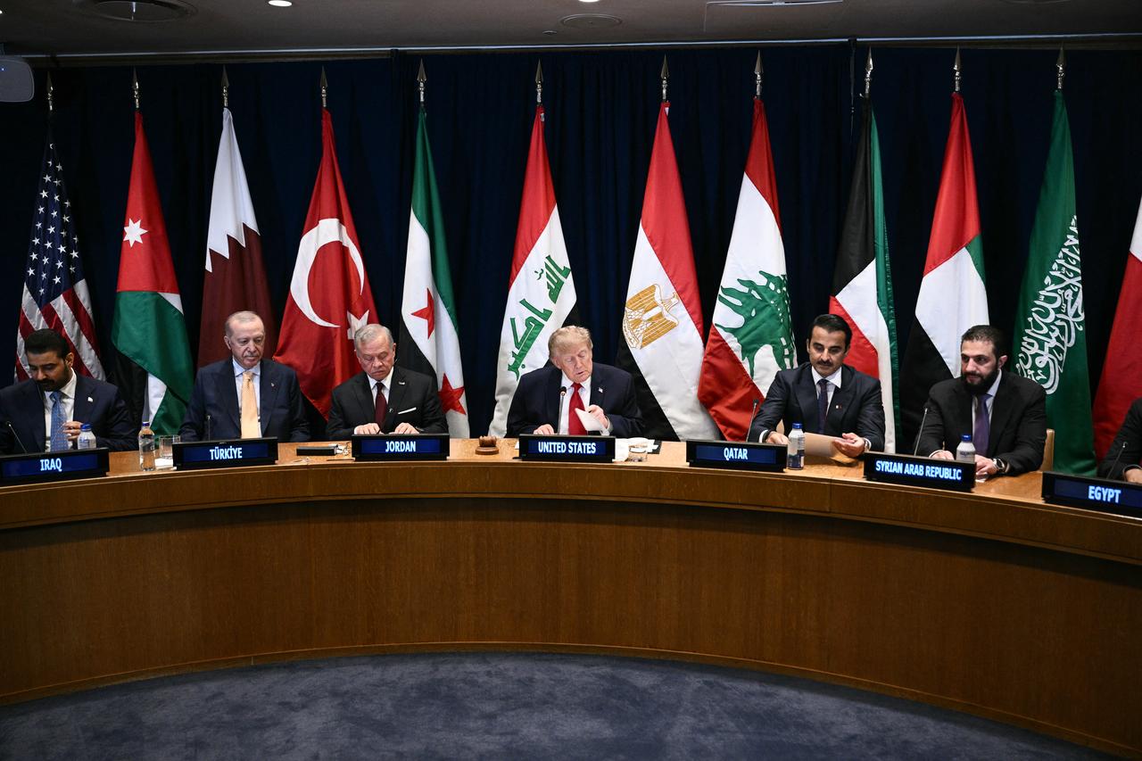 US President Donald Trump (C) attends a Gulf Cooperation Council multilateral meeting on the sidelines of the 81st United Nations General Assembly in New York on September 22, 2026. (AFP photo)