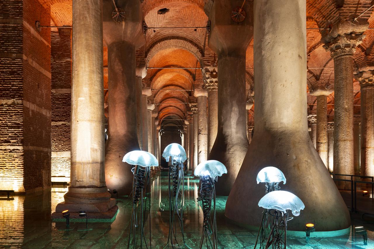 An illuminated art installation is displayed inside a historic cistern in Istanbul. (Photo via Culture and Tourism Ministry)