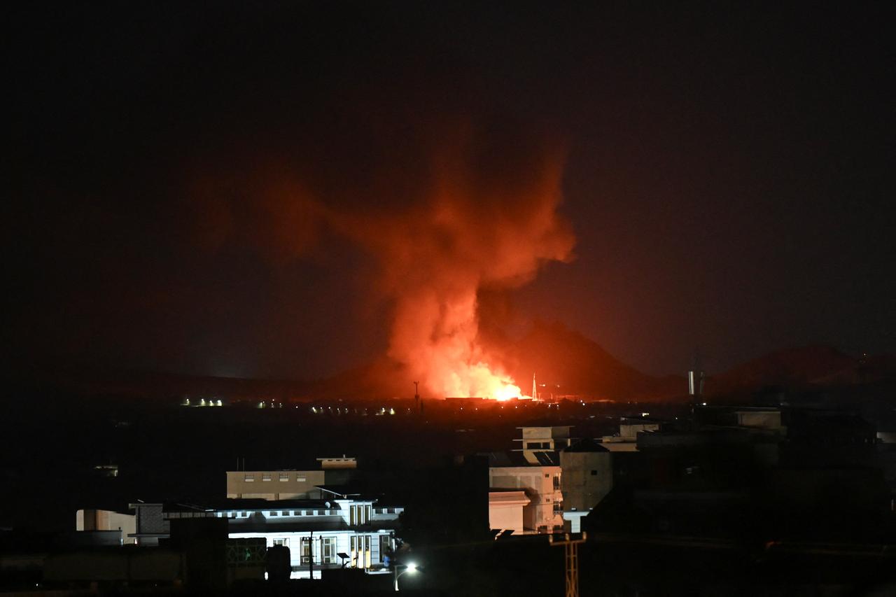 Flames and smoke rise from an area struck by an airstrike in Kandahar on September 24, 2026. (AFP Photo)