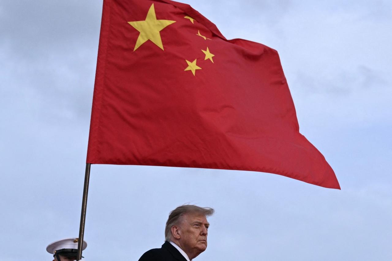 US President Donald Trump after greeting Chinese President Xi Jinping upon his arrival at Joint Base Andrews in Maryland on September 23, 2026. Xi is visiting the United States from September 23 to 25. (AFP Photo)
