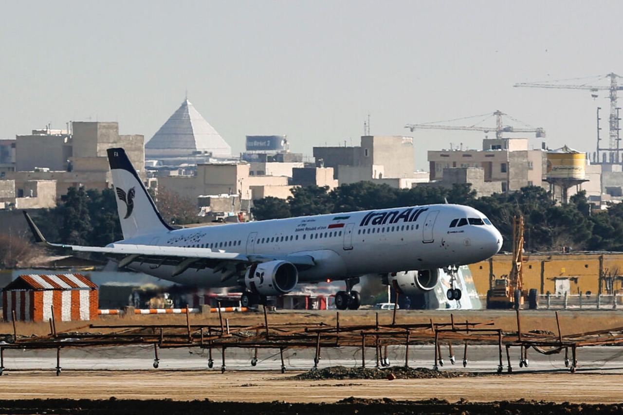 Iraq halts Iranian flights at all four airports after US sanctions threat