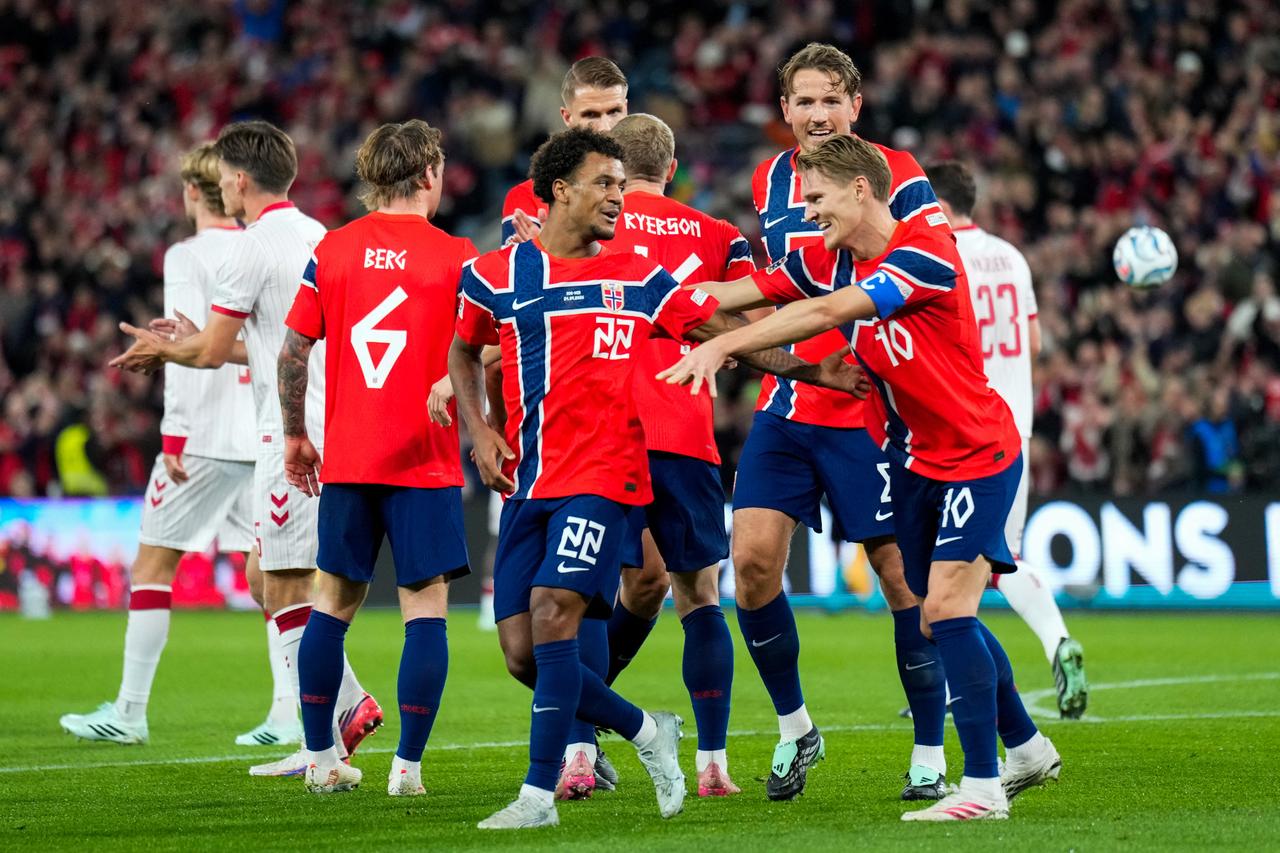 Norway players celebrate during their UEFA Nations League match against Denmark at Ullevaal Stadium in Oslo, Norway, Sept. 24, 2026. (AFP Photo)