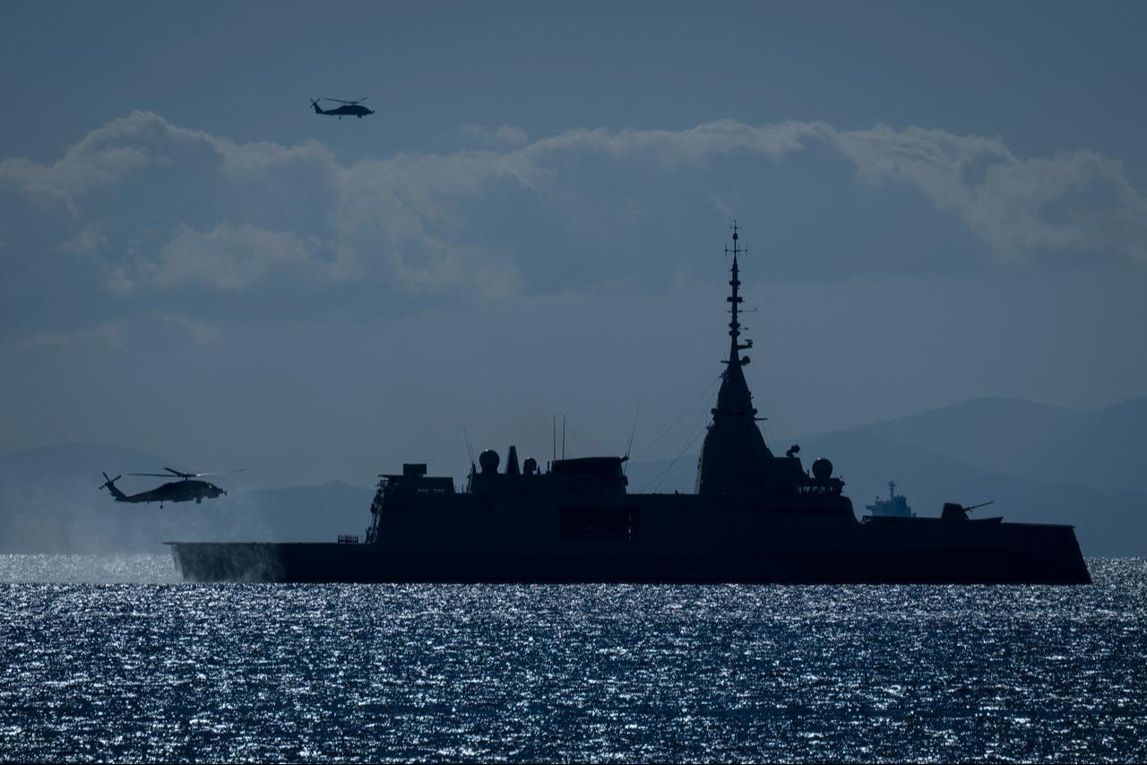 This photograph shows Kimom, the first of four modern French Defense and Intervention Frigate (FDI) sailing upon its arrival in the Saronic Gulf, near Athens, Jan. 15, 2026. (AFP Photo)
