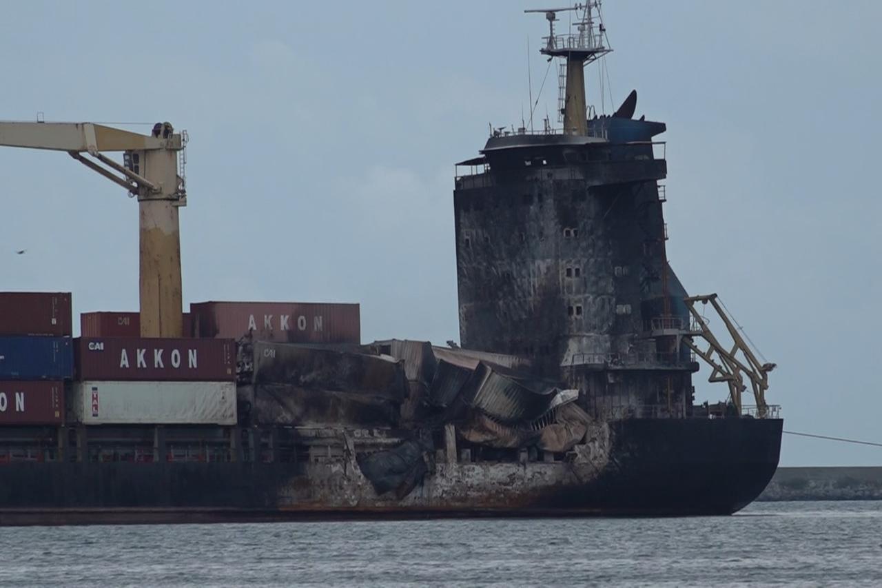 The photo shows a container ship that was heavily damaged in a drone attack off the Black Sea coast, which anchored at Samsun Port, Türkiye, on Aug. 28, 2026. (IHA Photo)