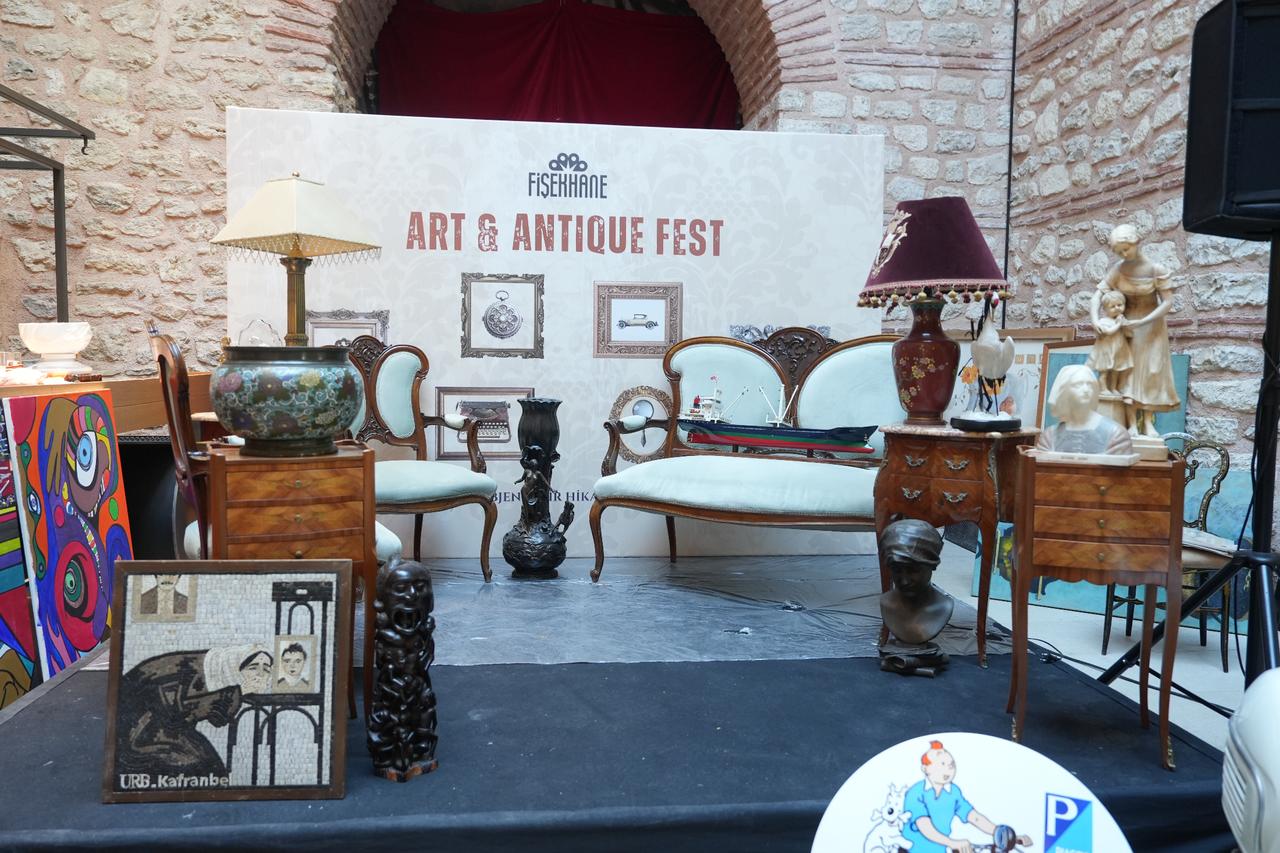 Istanbul's Art & Antique Fest to bring collectors, vintage finds and auctions to Fisekhane