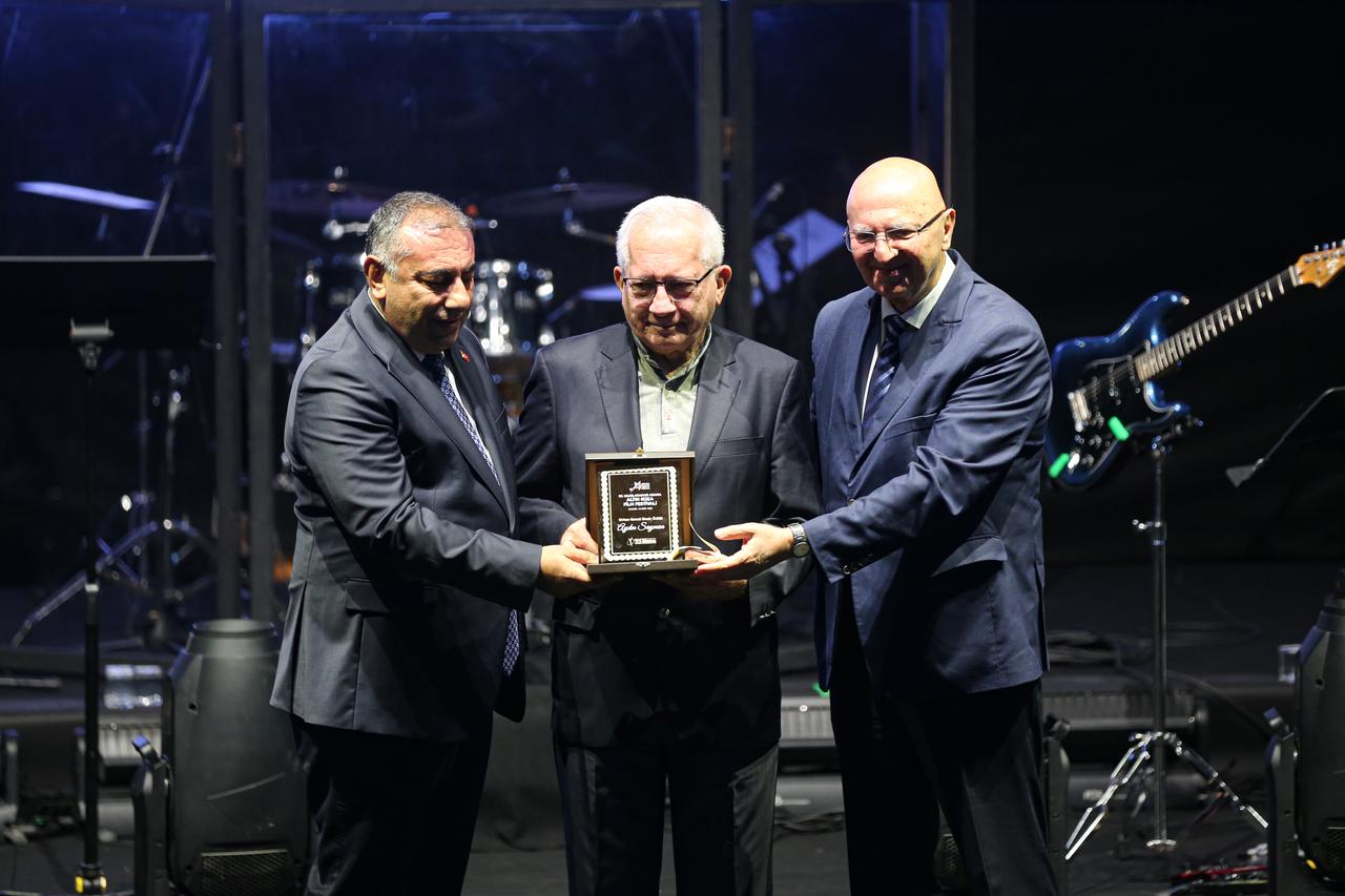 Adana Golden Boll Film Festival opens, honors three veteran artists