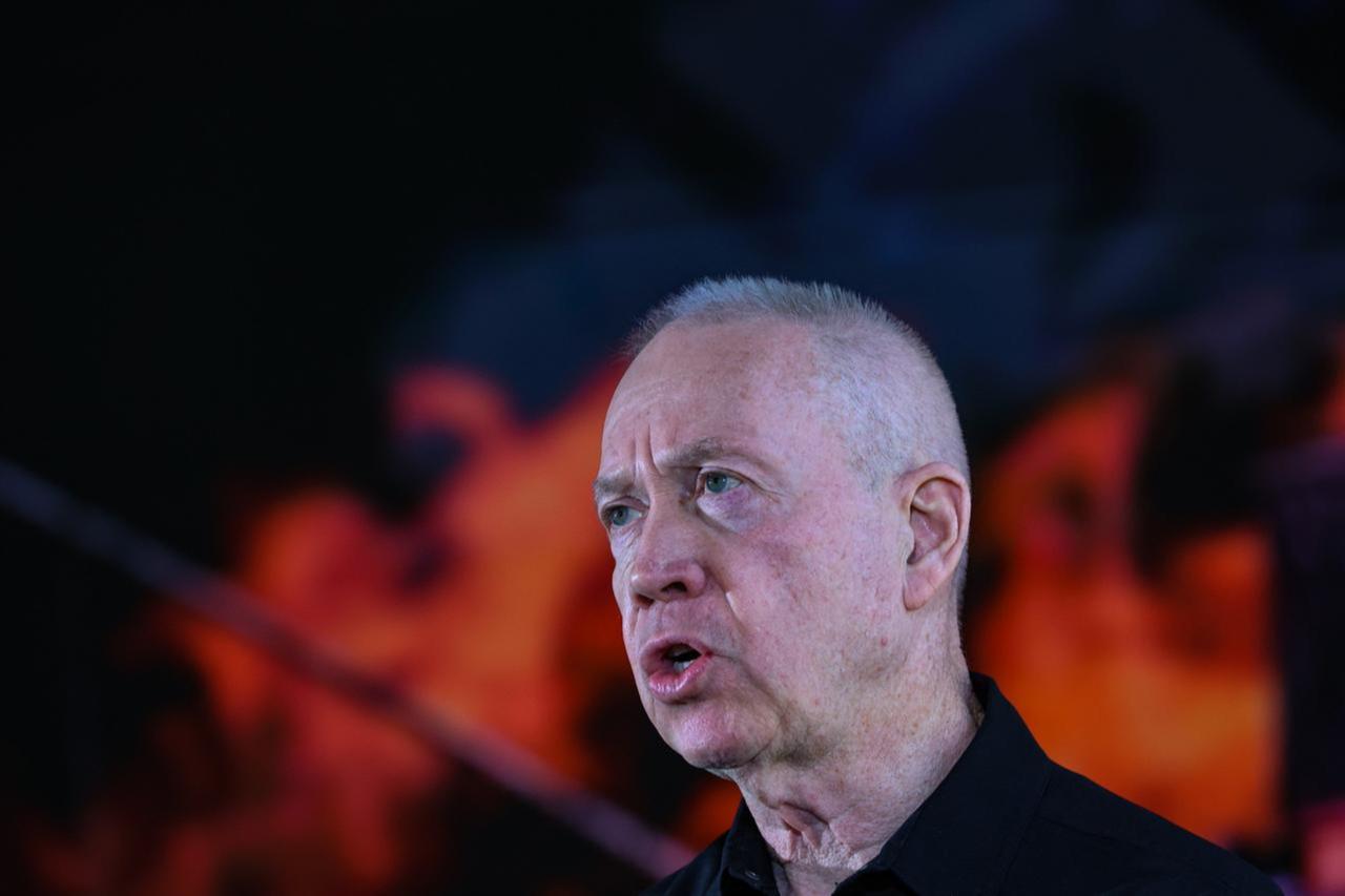 Former Israeli defense minister says Hamas warning before Oct. 7 was misread Image