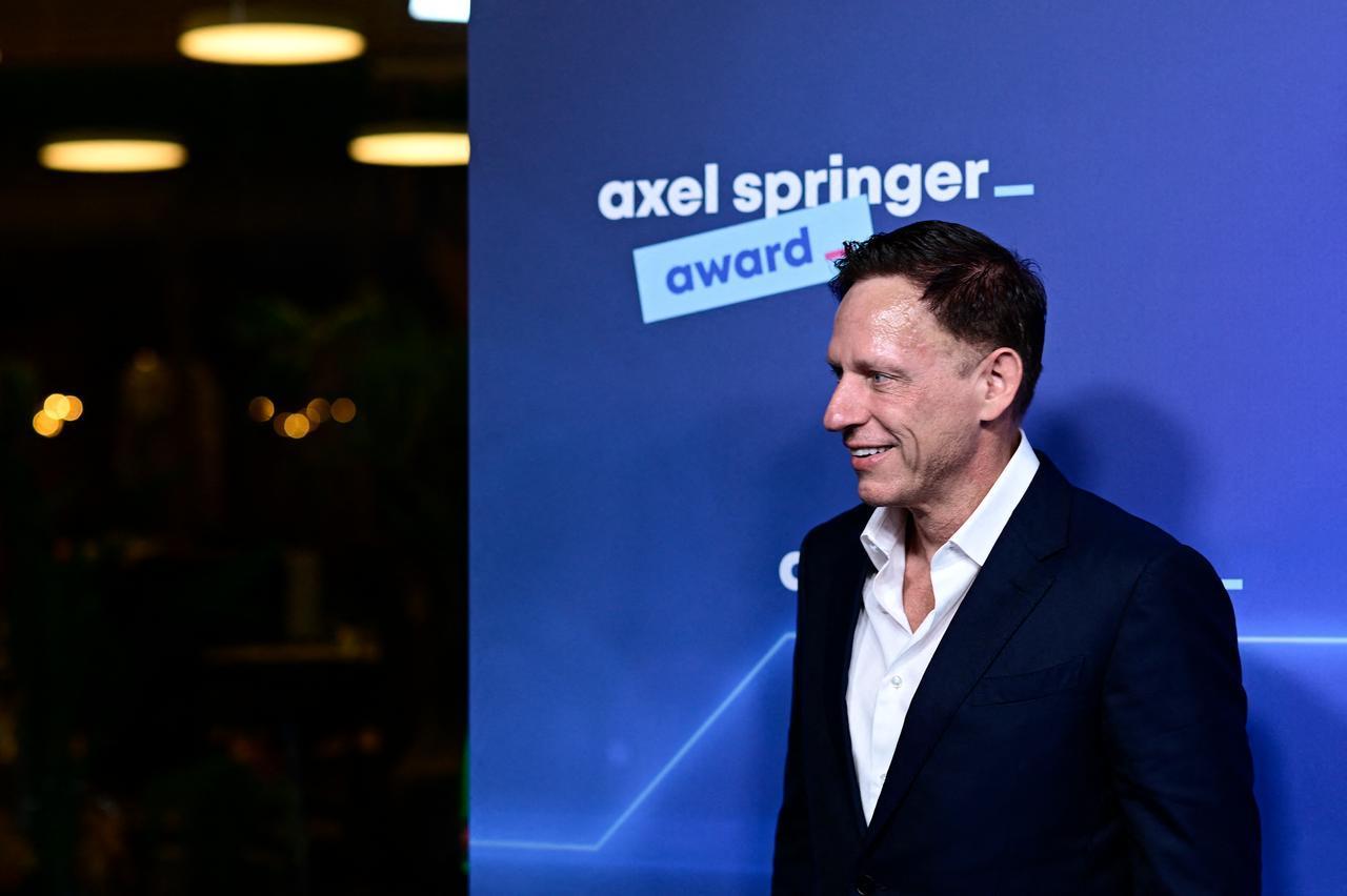 German-US entrepreneur, venture capitalist and conservative political activist Peter Thiel arrives on the red carpet for the Axel Springer Award in Berlin, Sept. 24, 2026. (AFP Photo)