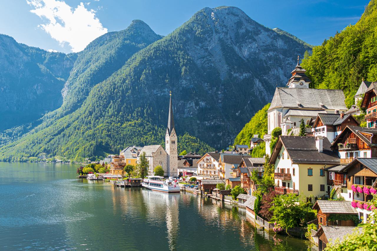 Visa-free era ends for Turks traveling to Montenegro