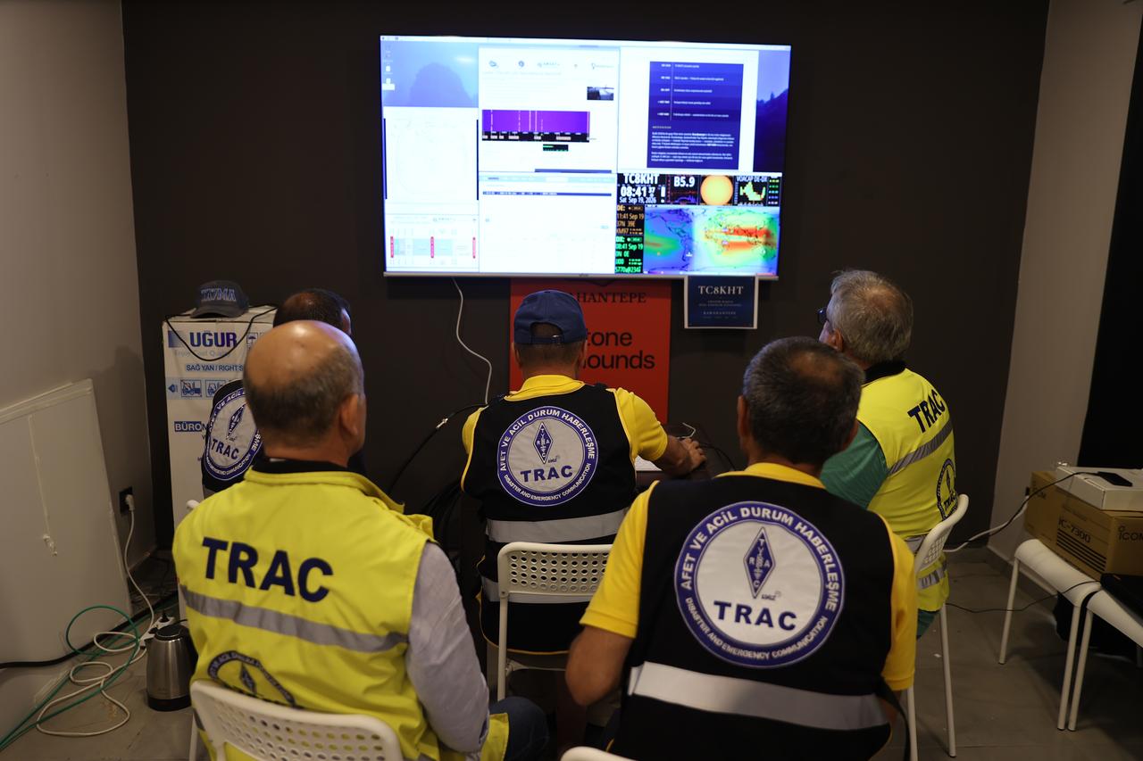 TRAC members make contact with amateur radio stations around the world during an event promoting Karahantepe from Sanliurfa, Türkiye. (AA Photo)