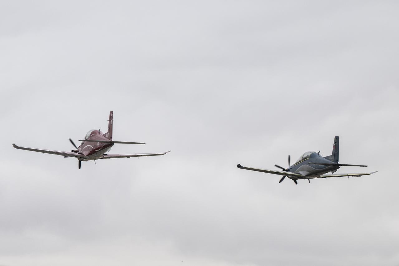 The photo shows Turkish Aerospace Industries' (TAI) Hurkus-II next-generation basic trainers flying in formation during a delivery ceremony in Ankara, Türkiye, Sept. 28, 2028. (AA Photo)