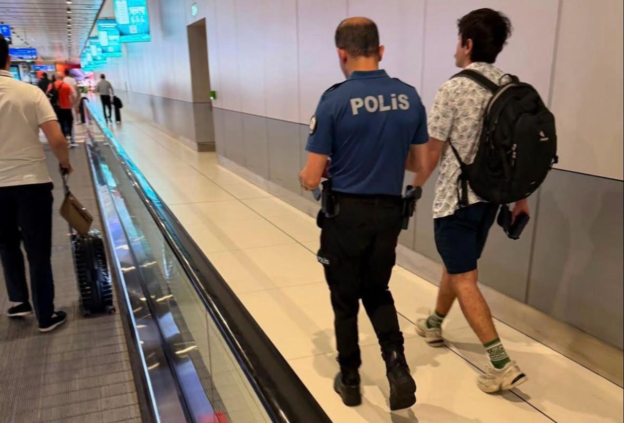 Turkish comedian Deniz Goktas was detained at the airport in Istanbul, Türkiye, July 2, 2026. (IHA Photo)