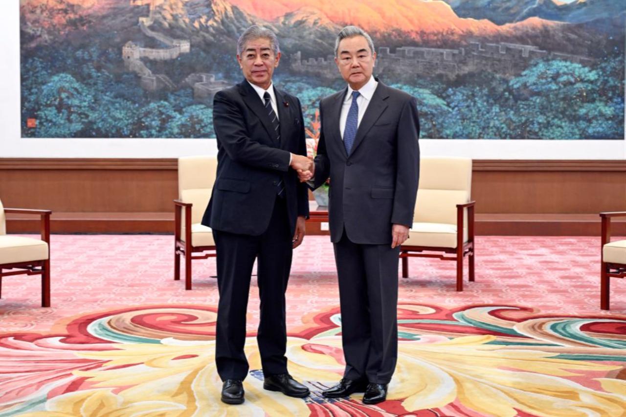 China warns Japan over wartime history, Taiwan tensions