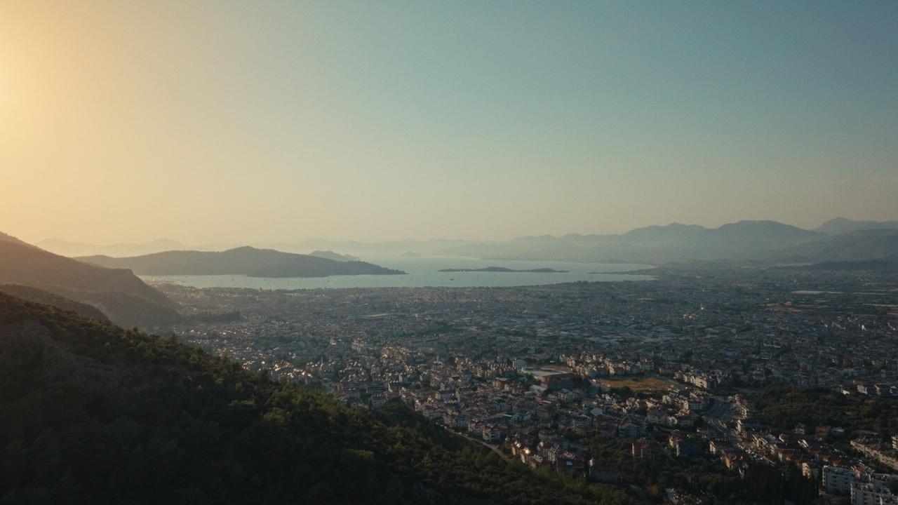 A panoramic view of Fethiye and its coastline from the area covered by the Telebehi Archaeological Survey in Mugla, southwestern Türkiye. (Photo via Telebehi Archaeological Survey Project)