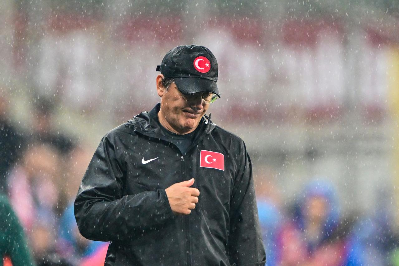 No resignation! Montella stands firm after Türkiye fans turn on him, federation chief