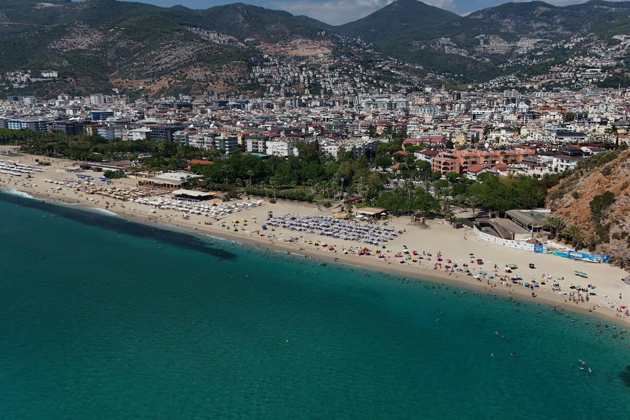 Russia and Germany lead Türkiye arrivals in first 8 months of 2026 Image