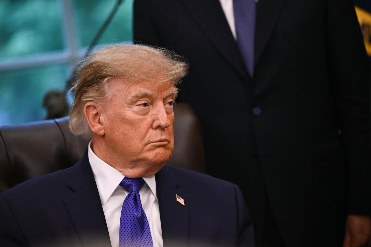 Trump denies offering Iran sanctions relief, frozen funds Image